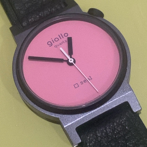 Giallo watch